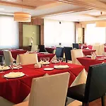 Hotell Acevi Val D'aran Vielha